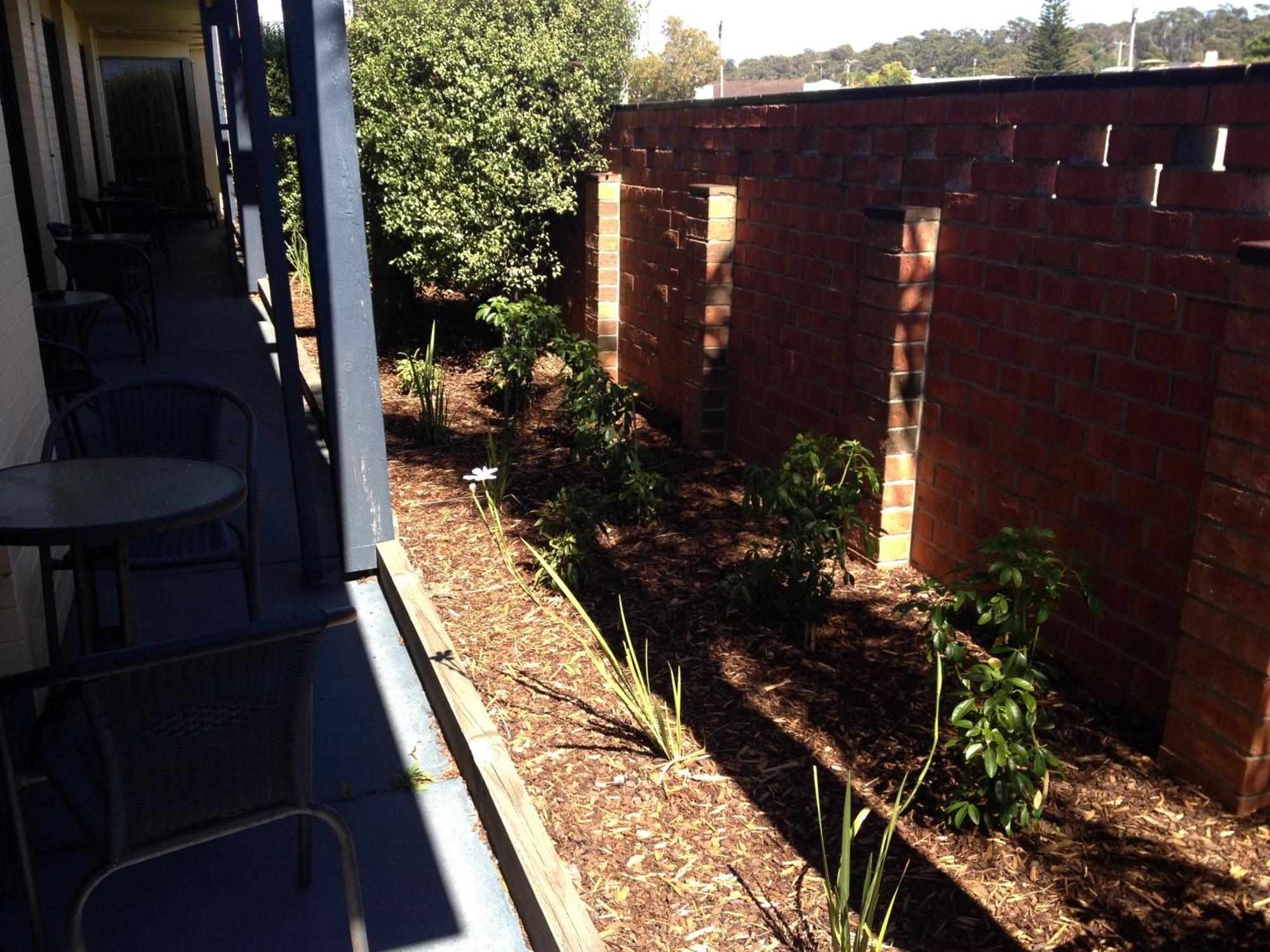 The Central Hotel Motel Lakes Entrance Room photo